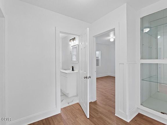 4th image of 20699 SE Sherry Ave