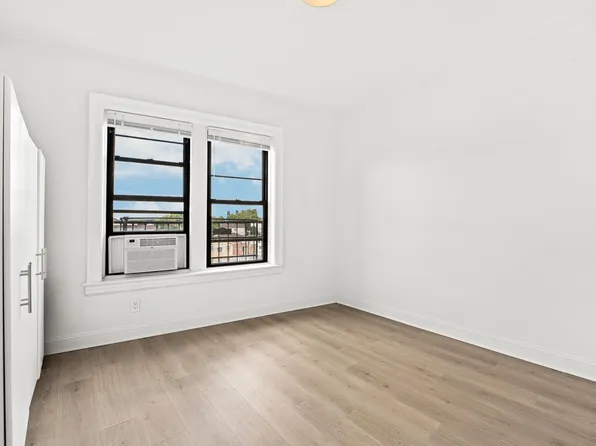 57 Corbin Avenue image 3 of 21