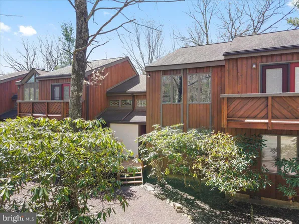 35 Falcon Run, Lake Harmony, PA 18624