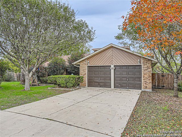 1st image of 4514 DOVE LAKE ST