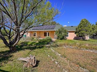 44 Moon Ranch Rd, Tijeras, NM 87059