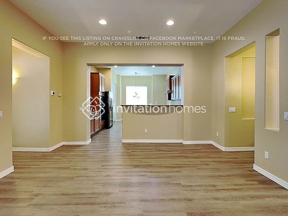 4th image of 2782 N Heritage St