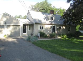 29 E Circle Dr, East Longmeadow, MA 01028