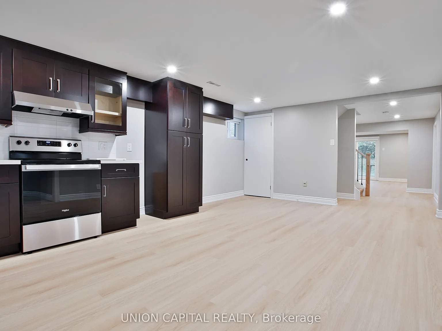 2 bed, $2,400 — Photo 4