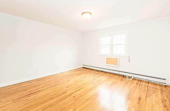 5th image of 24-21 43rd St #2