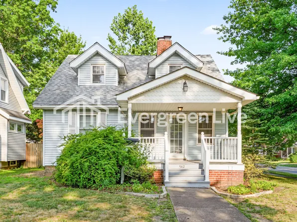 842 Montford Rd, Cleveland Heights, OH 44121