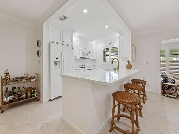 1082 North Drive #B, Delray Beach, FL 33445