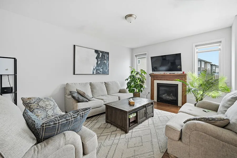 504 Arum Terrace — Photo 4