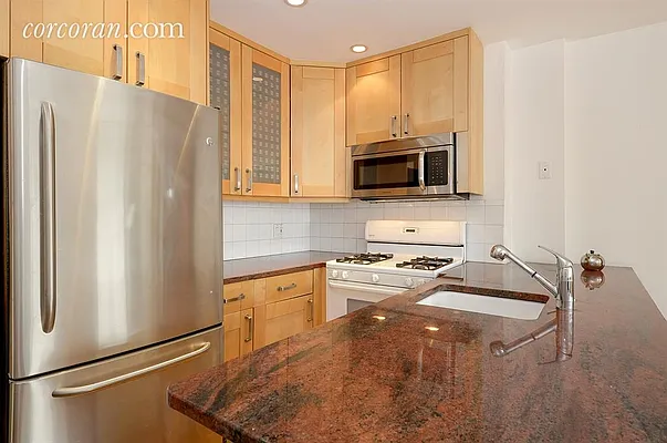 Rented by Corcoran | media 6