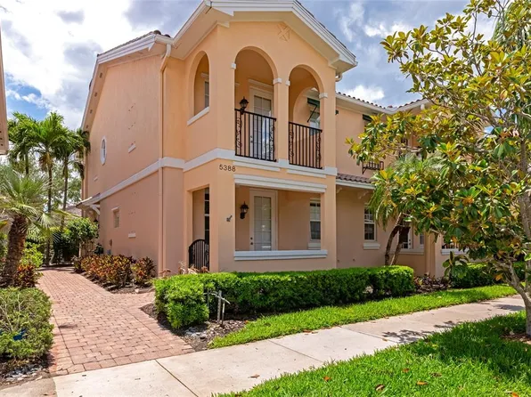 5388 Davini St, Sarasota, FL 34238