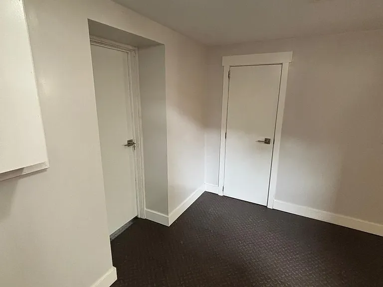 73 Farmbrook Rd #BASEMENT — Photo 8