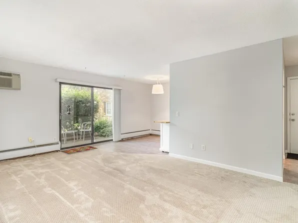 1023 Smetana Rd APT 1, Hopkins, MN 55343