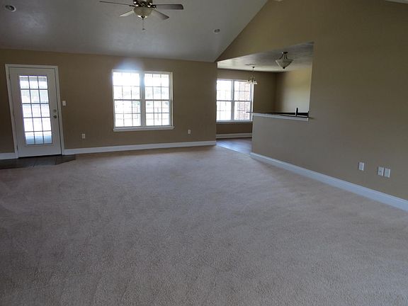 3rd image of 105 Deer Brook Dr