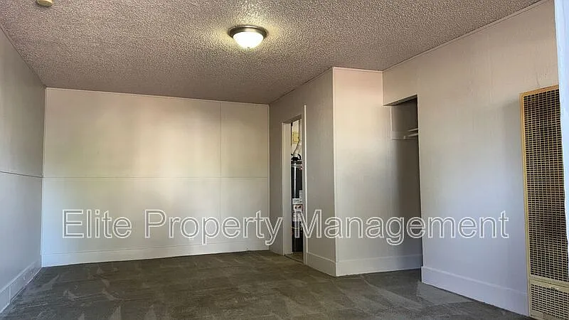 1 bed, 1.0 bath, $575 — Photo 2