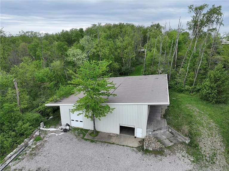 215 Hawk Hill Dr — Photo 21