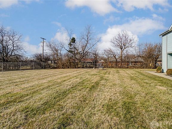 2nd image of 5907 Leyden Ln
