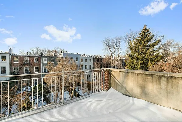 Sold by Brooklyn Bridge | media 10