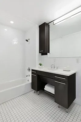 Rented by Compass | media 7