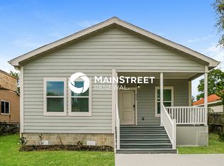 422 Azucena St, San Antonio, TX 78237