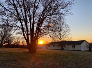 1083 Iron Bridge Rd, Columbia, TN 38401