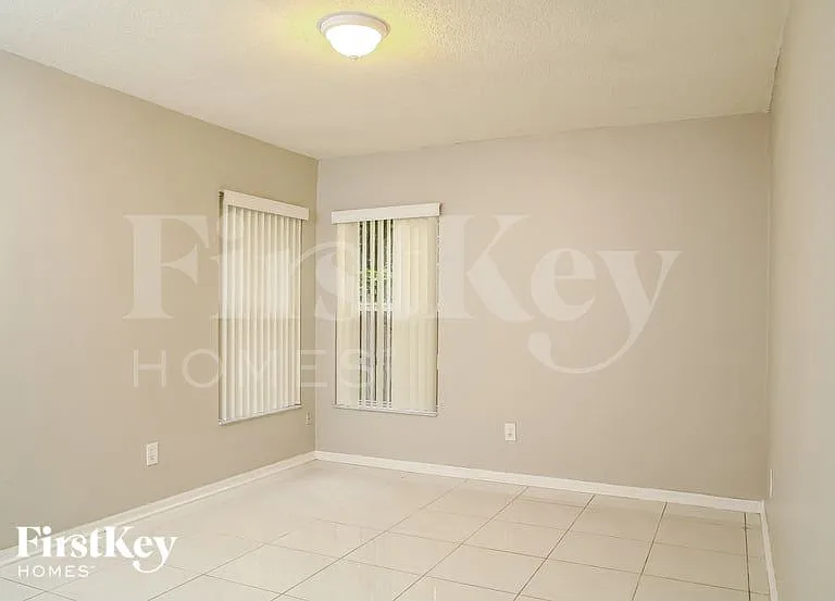 14842 SW 171st Ter — Photo 12