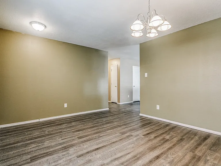 9608 Woodrow Wilson Dr — Photo 19