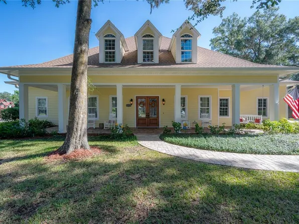 2204 Colewood Ln, Dover, FL 33527