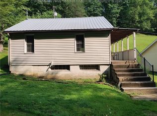 64 Haystack Ln, Charleston, WV 25311