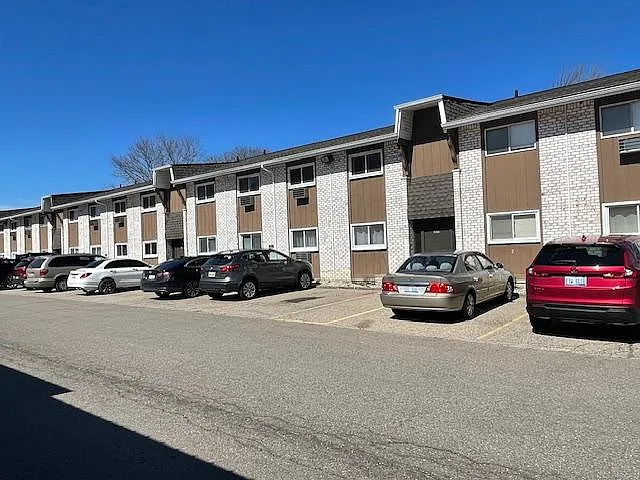 7350 Woodview St — Photo 10