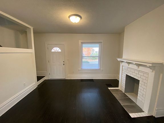 2nd image of 163 E Hudson St #167