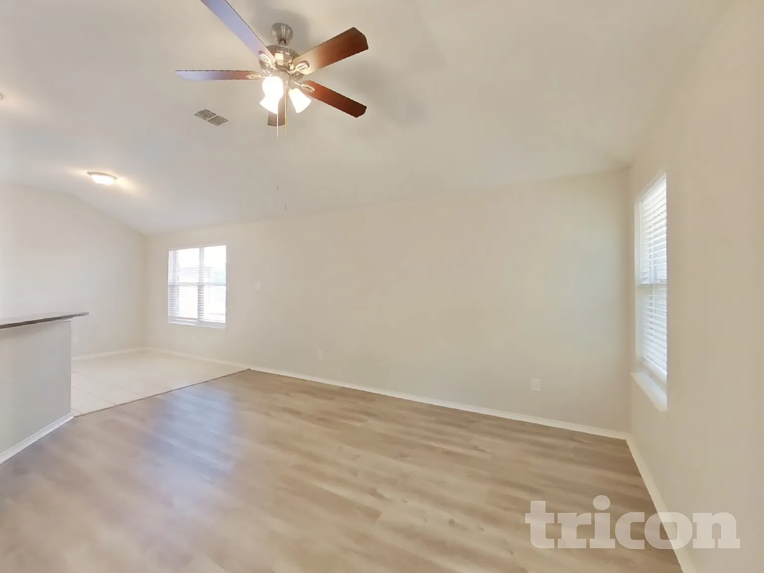 2544 Taos Drive Grand Prairie TX — Photo 2