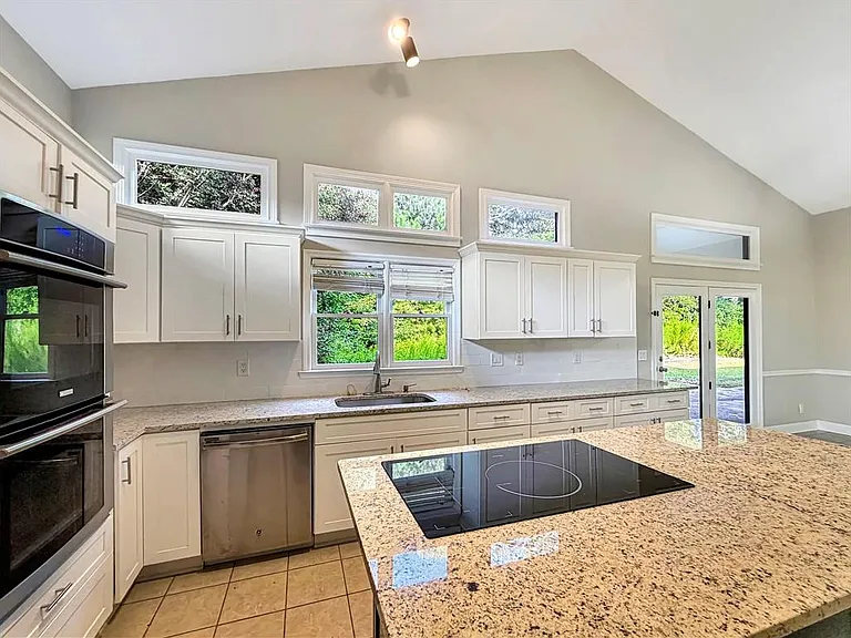 2320 Copper Trail Ln — Photo 19