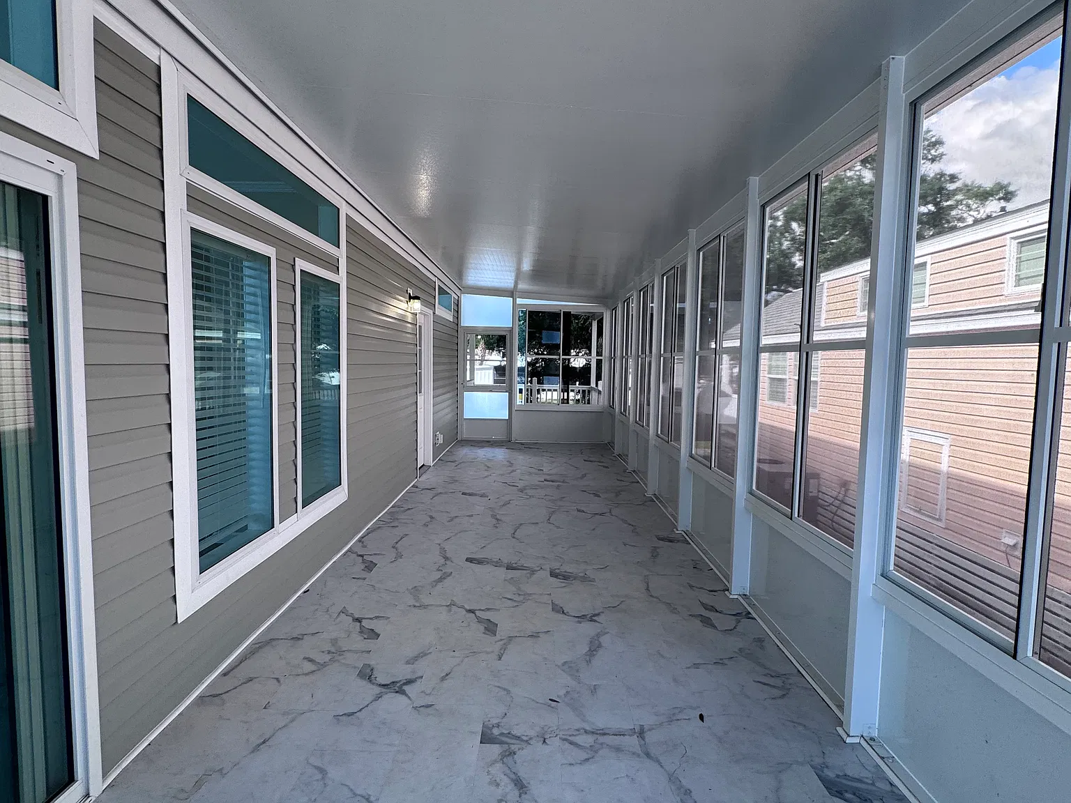 1 bed, 400 sqft, $2,800 — Photo 2