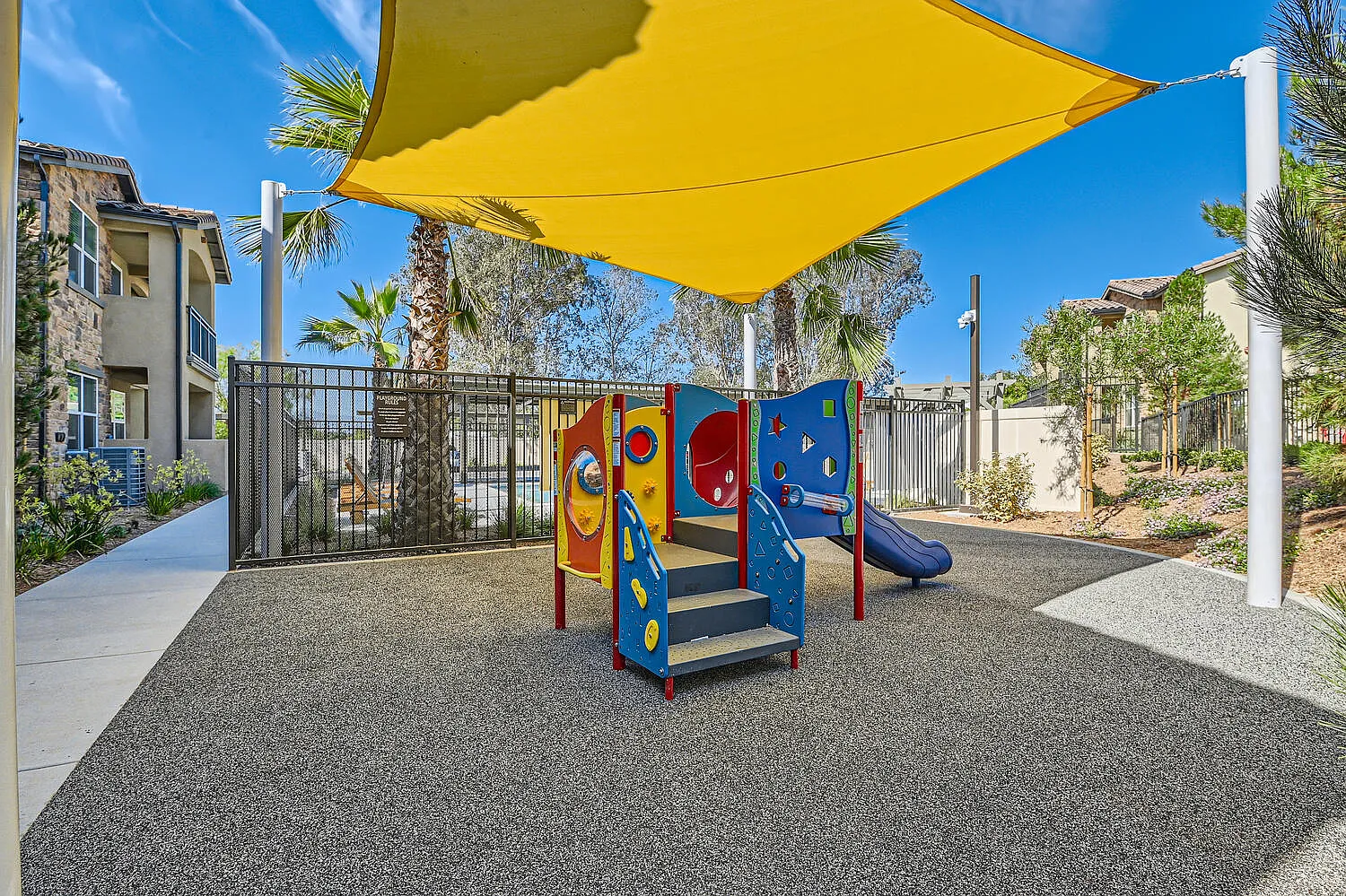 Pinebrook Apartments — Photo 2