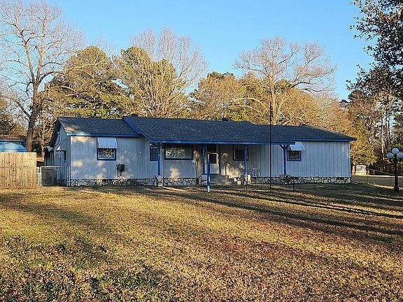 3rd image of 299 Elm Rd