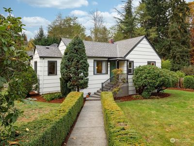 10501 Ravenna Avenue NE, Seattle, WA, 98125