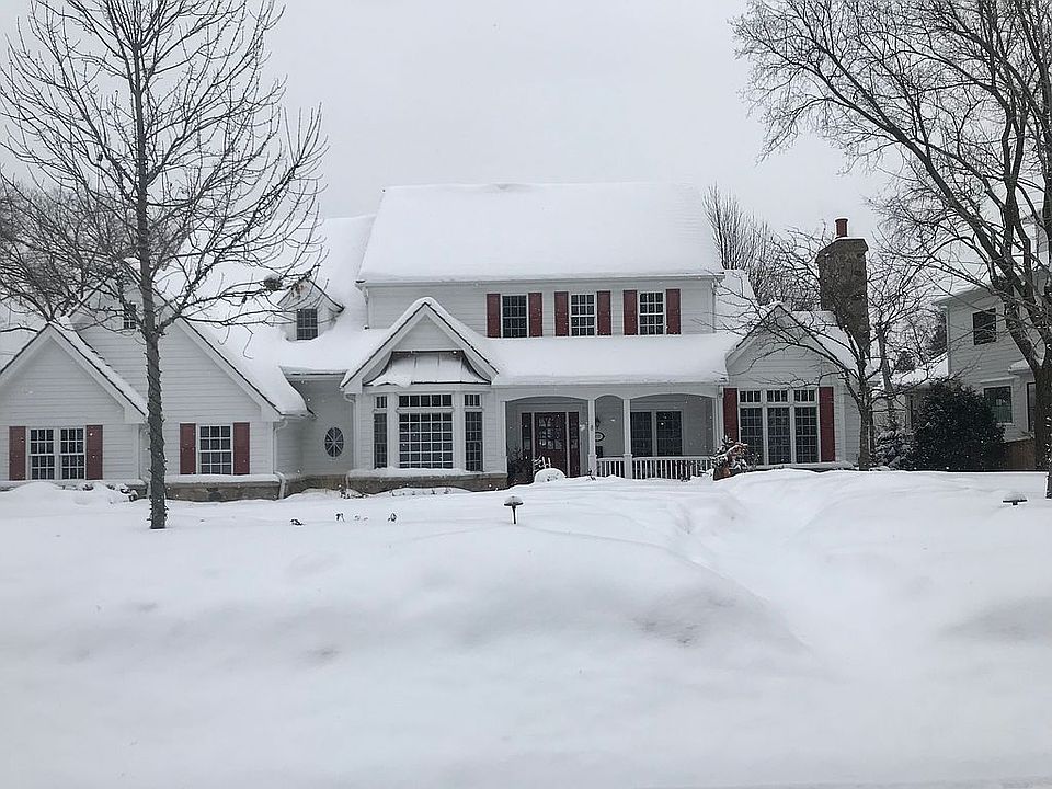 1st image of 837 S Thurlow St