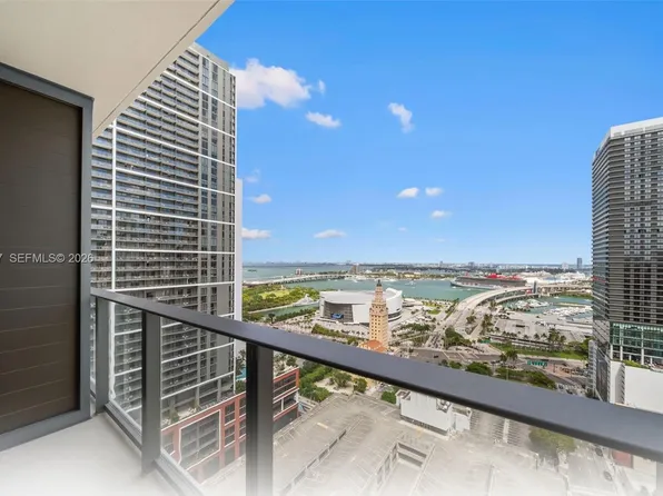 121 NE 5th St Unit 3200, Miami, FL 33132