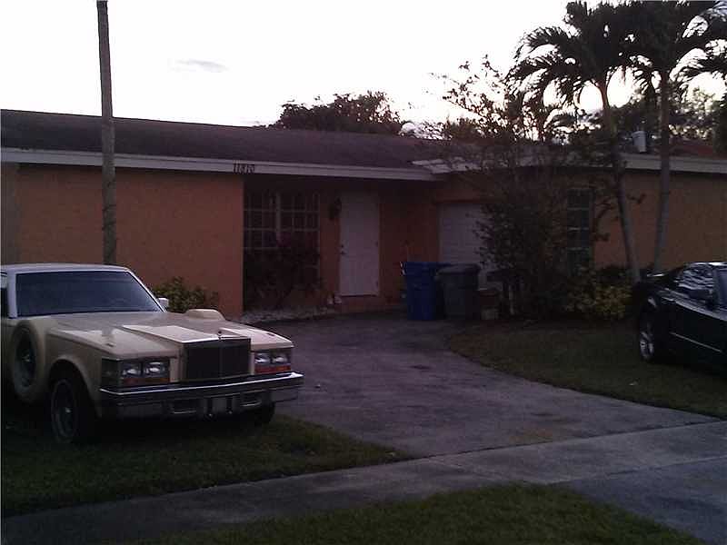 1st image of 11810 NW 33rd St