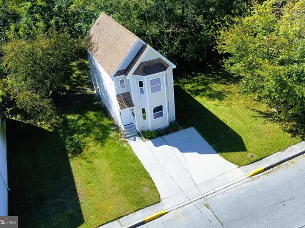 525 Center St, Laurel, DE 19956