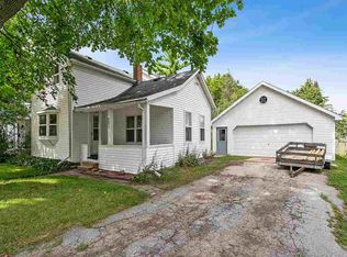 307 Robbins St, Seymour, WI 54165