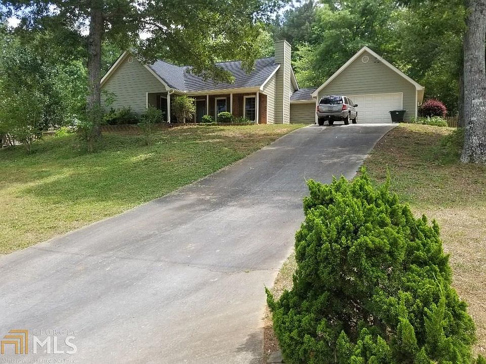 1st image of 1720 Hidden Shoals Dr SE