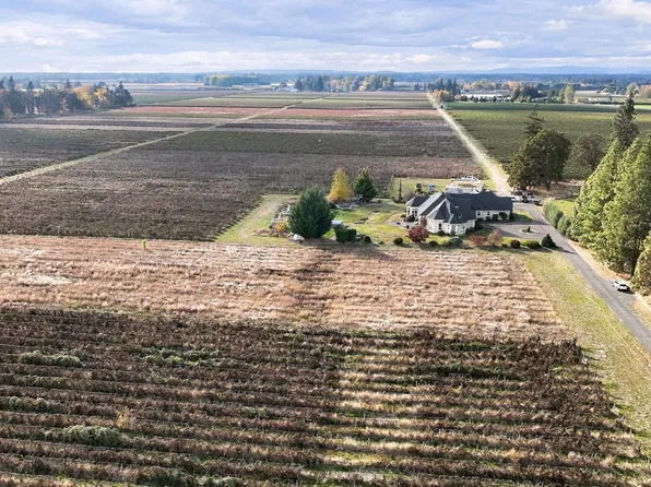 31832 S Palmer Rd, Molalla, OR 97038