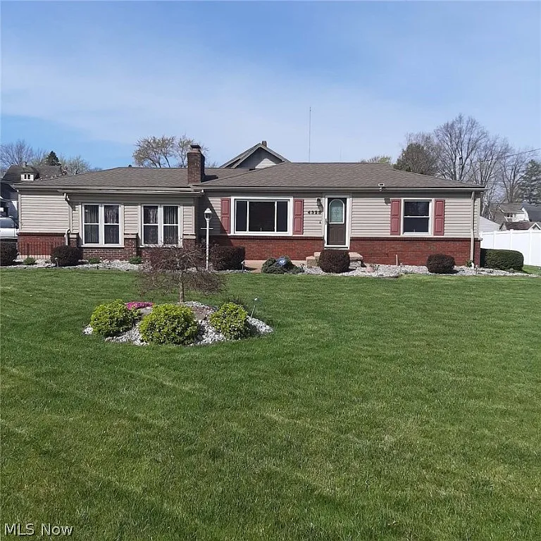 4328 Sheridan Rd photo 1