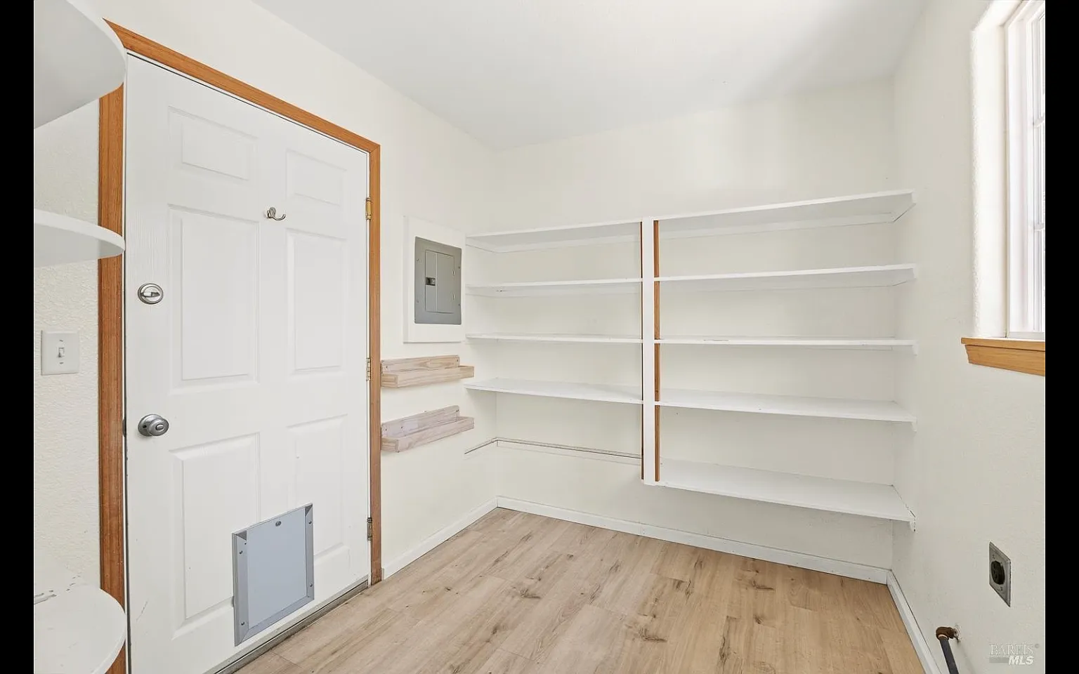 3 bed, 1475 sqft, $2,400 — Photo 2