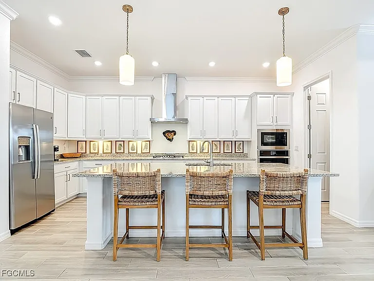 15919 Leaning Pine Ln — Photo 5