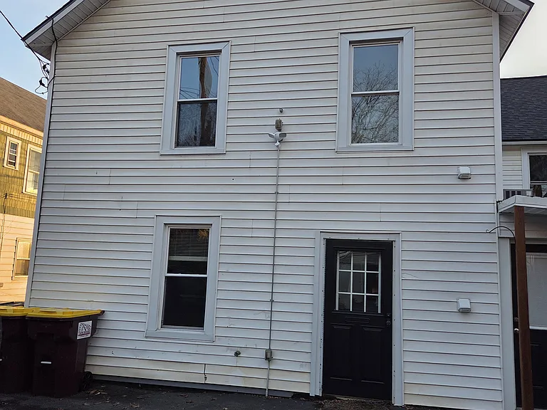 669 Pawling Ave #2 — Photo 4
