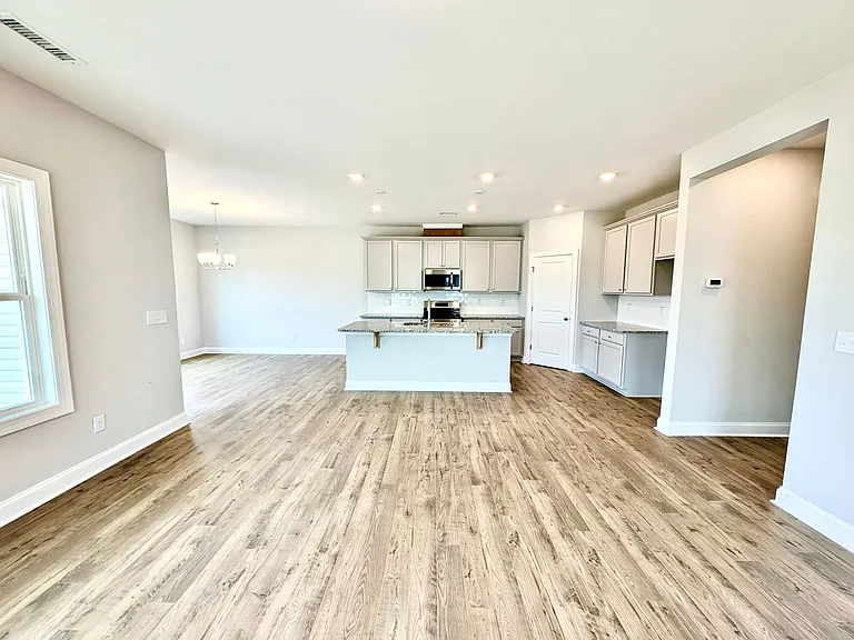 722 Putney Hill Rd — Photo 5