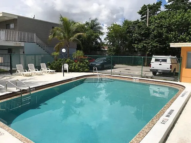 1500 Crescent Cir #B-211 — Photo 13