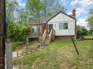 1682 Ashbrook Dr, Cincinnati, OH 45238